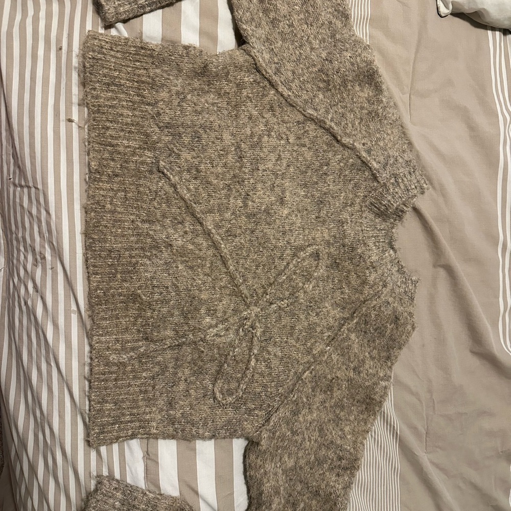 American Eagle Outfitters Taupe Knit Sweater